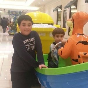 Meet your Posher, Salah eddine